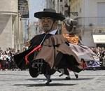 tradicional-baile-de-danzantes-gigantillos-y-gigantones_8084.jpg.crop_display.jpg